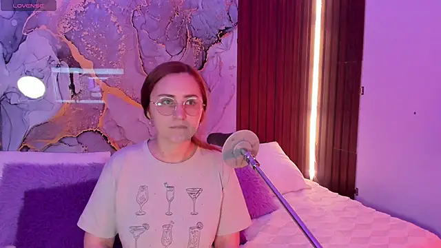 centaurigirl online show from 01-11-26, 03:57