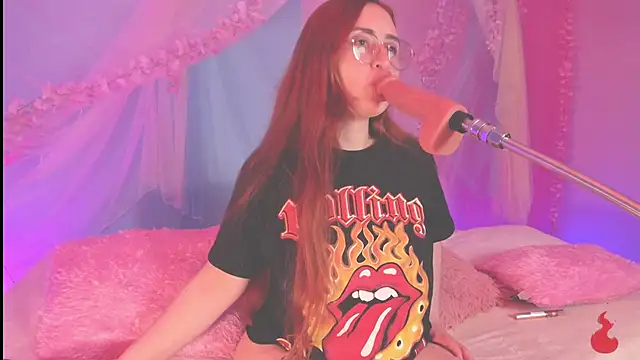 centaurigirl online show from 05-17-26, 05:18