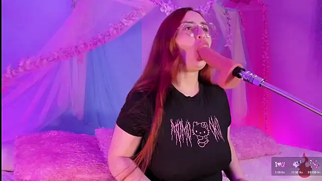 centaurigirl online show from 05-25-26, 04:01