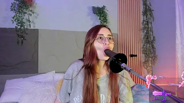 centaurigirl online show from 04-01-26, 04:58