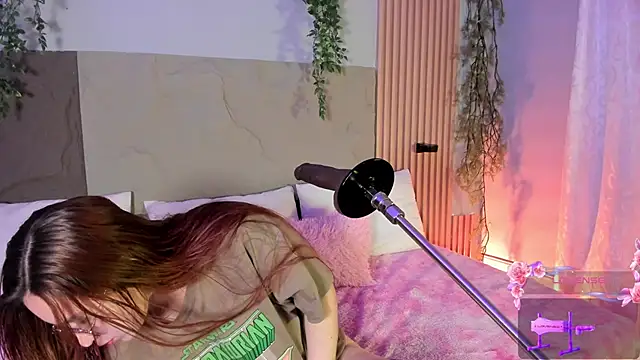 centaurigirl online show from 04-05-26, 04:35