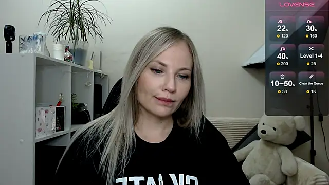 Sunny bunny6 online show from 11-30-25, 03:51