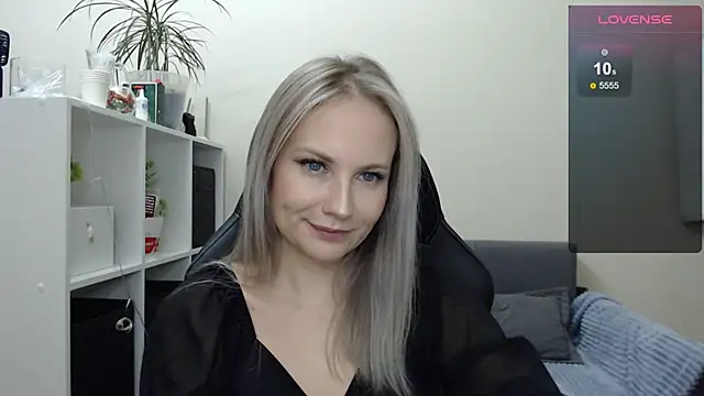 Sunny bunny6 online show from 01-30-25, 04:24