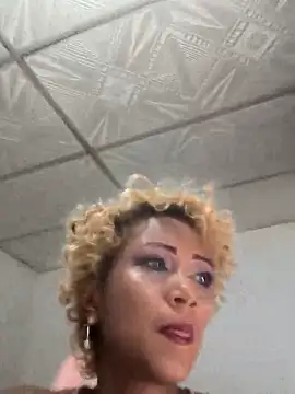 Amaliu  online show from 12-16-25, 02:54