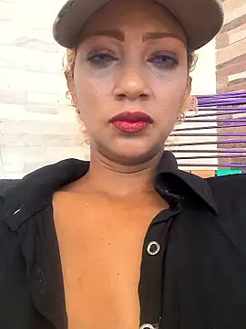 Amaliu  online show from 12-22-25, 03:56