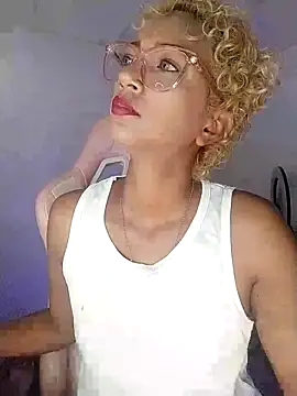 Amaliu  online show from 11-18-25, 02:42