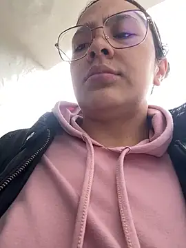 Emily Russo  online show from 01-28-25, 04:52