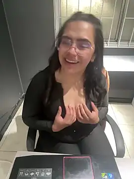 Emily Russo  online show from 01-14-25, 06:07