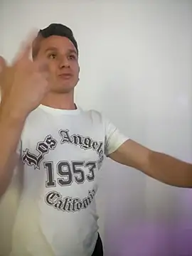 Andrewfalcon online show from 10-19-25, 08:17