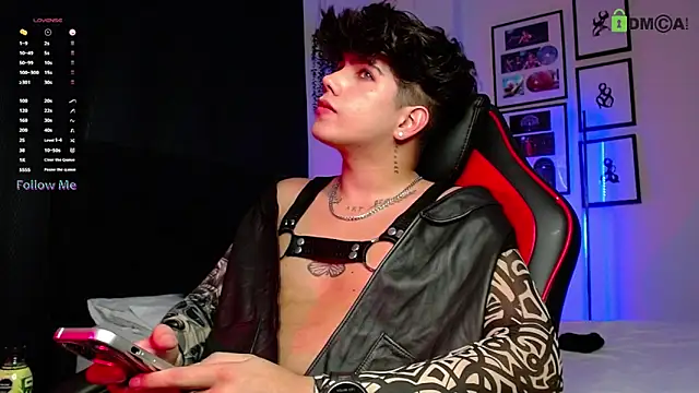 LyleBennett  online show from 12-04-25, 12:15