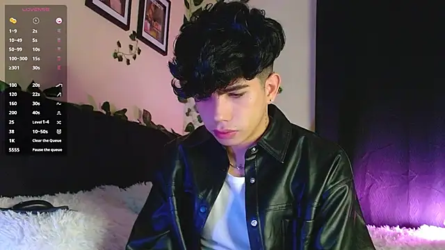 LyleBennett  online show from 03-22-25, 10:49