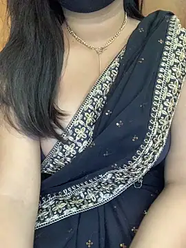 Snapshot of Doodhwaali chatting on 01-21-25, 08:08 Doodhwaali online show from 01-21-25, 08:08