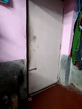 BERRY 00 online show from 03-24-26, 06:30