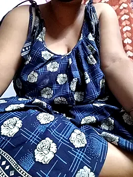 BERRY 00 online show from 02-28-26, 05:45