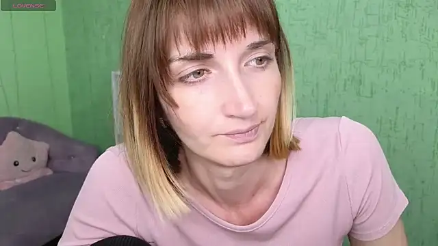Nika Kitten online show from 05-15-26, 10:35