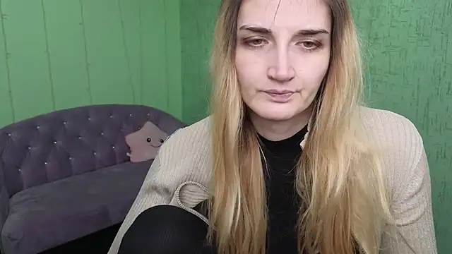 Nika Kitten online show from 12-19-25, 09:22