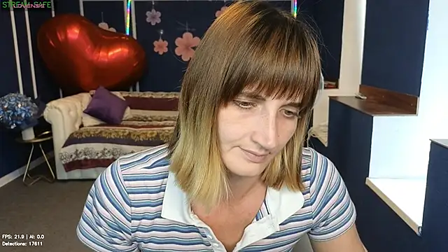 Nika Kitten online show from 06-15-26, 08:36