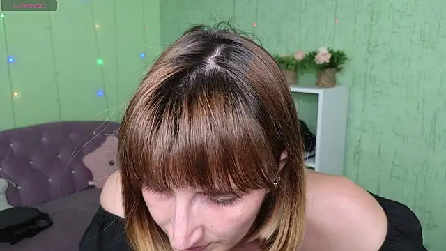 Nika Kitten online show from 05-18-26, 11:37