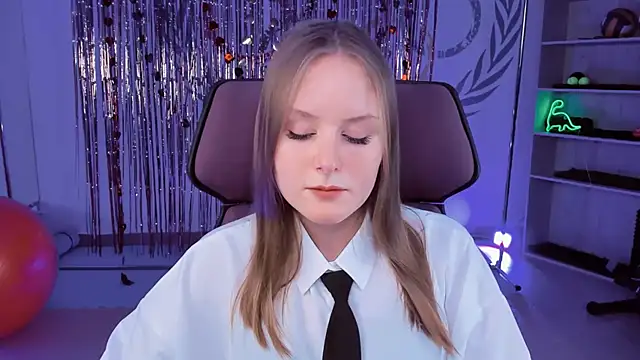 VivienLeeigh online show from 03-08-25, 03:13