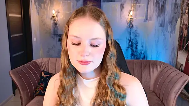 VivienLeeigh online show from 11-11-25, 09:15