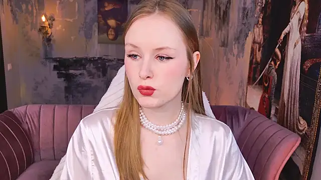 VivienLeeigh online show from 04-14-26, 05:12