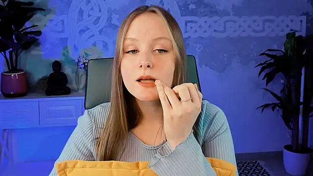 VivienLeeigh online show from 03-01-25, 06:32