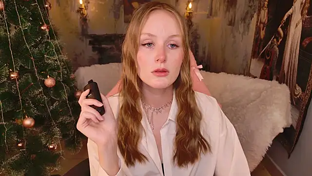 VivienLeeigh online show from 12-19-25, 05:48