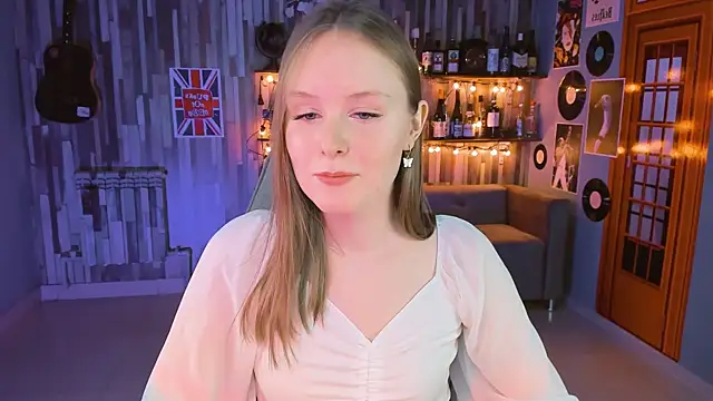 VivienLeeigh online show from 03-18-25, 04:17