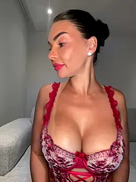 krissiswrld- online show from 10-22-25, 03:33