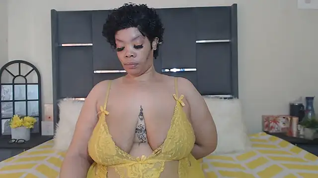 LaCaramellaChocolatia online show from 10-17-25, 07:33