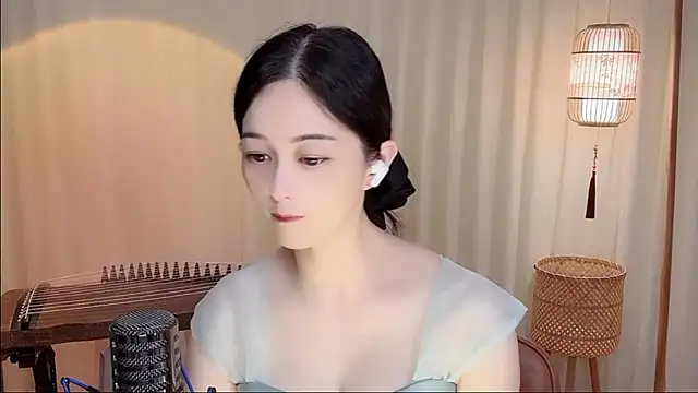 Snapshot of Tian-xin-999 chatting on 06-20-26, 04:34 Tian-xin-999 online show from 06-20-26, 04:34