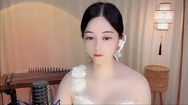 Snapshot of Tian-xin-999 chatting on 06-18-26, 04:12 Tian-xin-999 online show from 06-18-26, 04:12