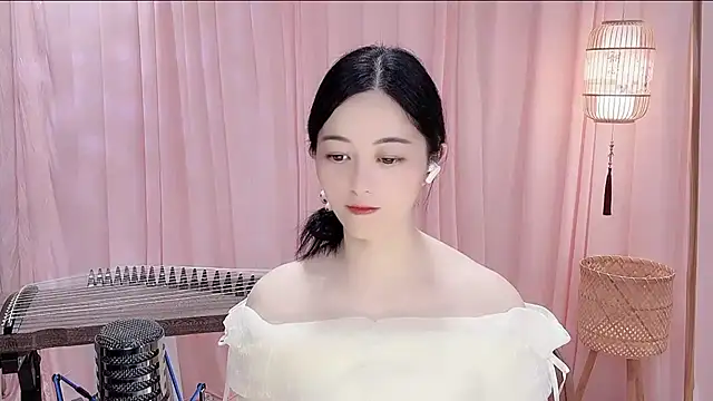 Tian-xin-999 online show from 05-13-26, 04:14