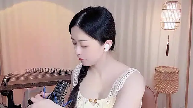 Tian-xin-999 online show from 06-01-26, 04:17