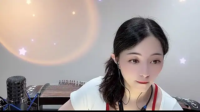 Tian-xin-999 online show from 09-10-25, 03:44