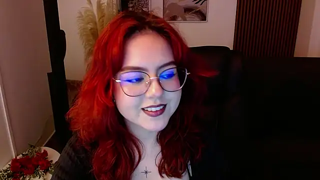 Snapshot of crimson_tati_ chatting on 03-05-25, 05:18 crimson tati online show from 03-05-25, 05:18