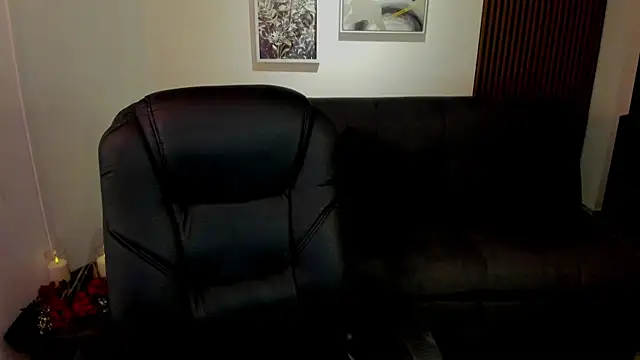 crimson tati  online show from 10-31-25, 04:09