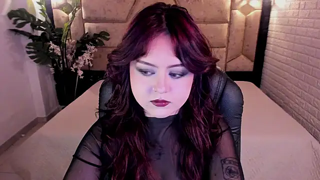 crimson tati  online show from 05-15-26, 04:54