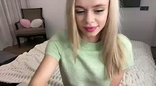 little fox alisa online show from 03-08-25, 12:22