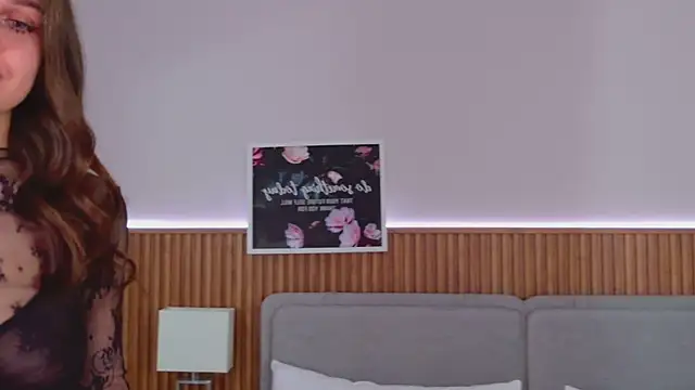 RihannaRose online show from 11-27-25, 05:13