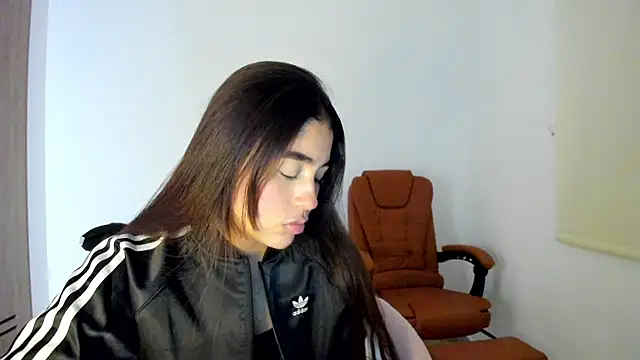 AriaMontgomery online show from 02-25-25, 05:41