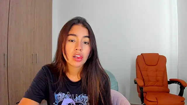 AriaMontgomery online show from 02-24-25, 07:19