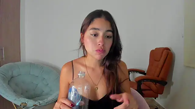 AriaMontgomery online show from 02-16-25, 10:32