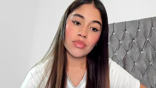 AriaMontgomery online show from 01-28-25, 04:39