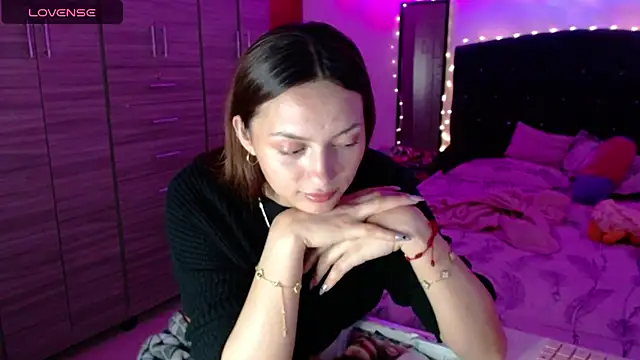 holy juli online show from 09-29-25, 03:35