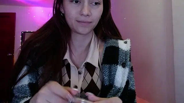 Snapshot of holy_juli chatting on 05-04-26, 03:10 holy juli online show from 05-04-26, 03:10