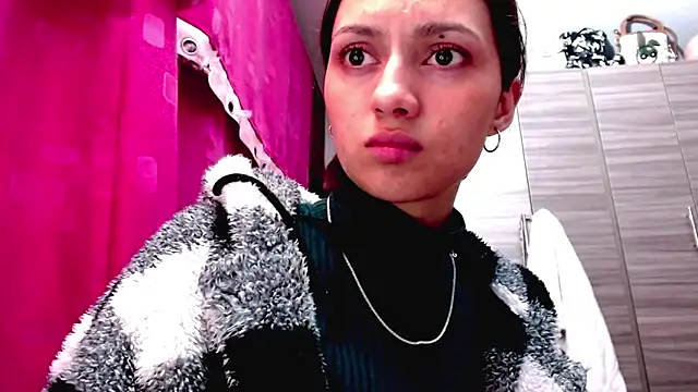 holy juli online show from 02-02-26, 05:17