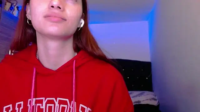 holy juli online show from 06-02-26, 04:34
