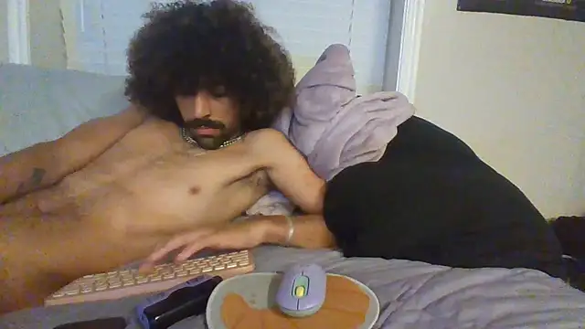 Snapshot of bigcockdezz chatting on 05-25-26, 07:07 bigcockdezz online show from 05-25-26, 07:07