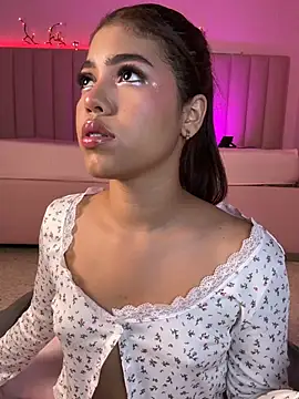 KellyOlsenbe online show from 03-20-26, 08:32